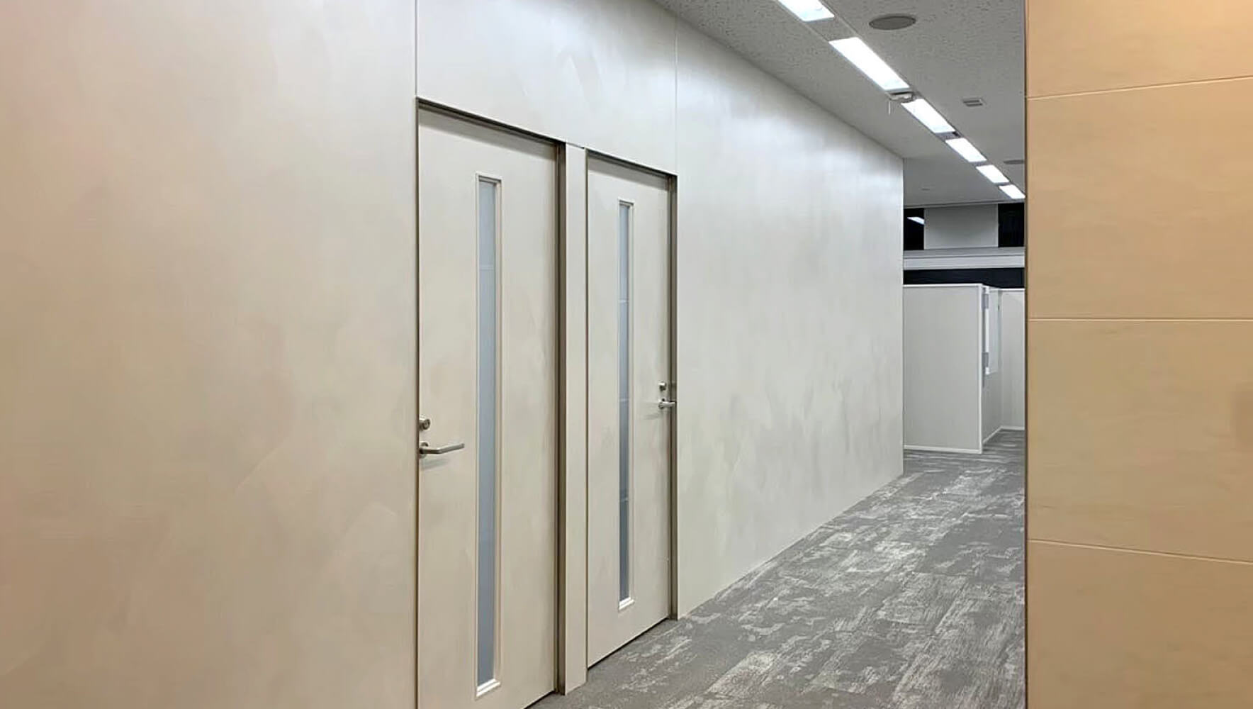 ZWEI 銀座本店 様｜オフィスデザイン｜施工事例｜INTERDOOR