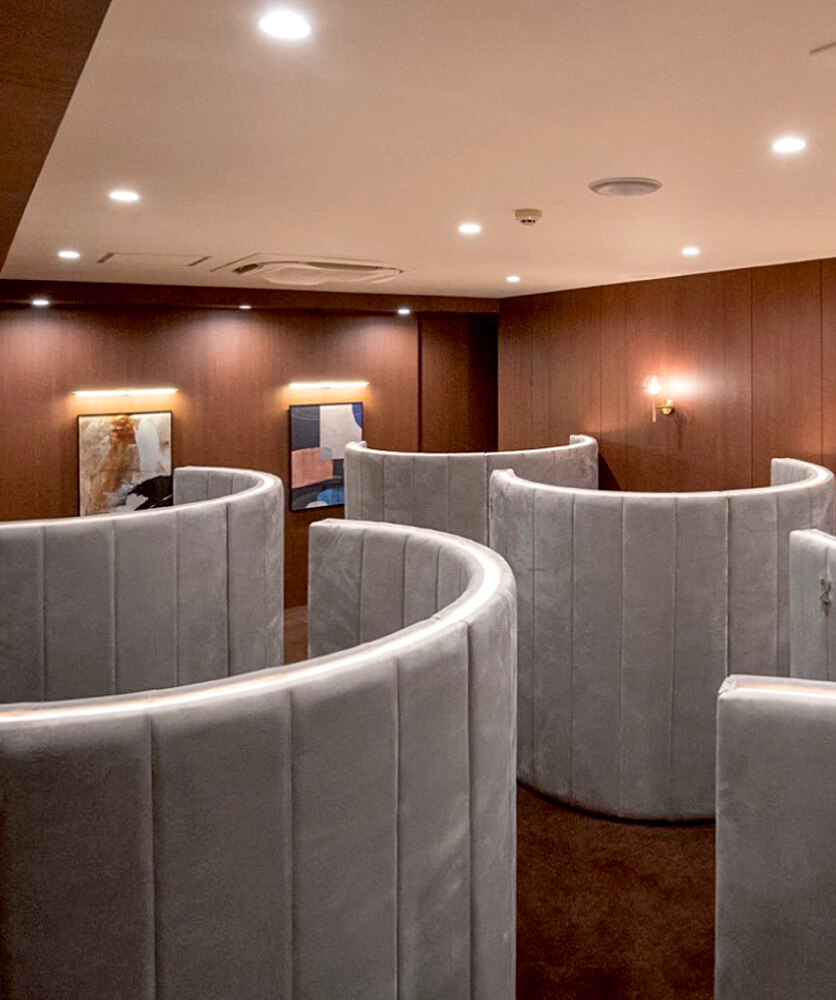 IBJ 大宮LOUNGE 様｜オフィスデザイン｜施工事例｜INTERDOOR